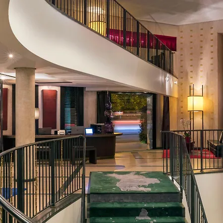 Hotel Square-2